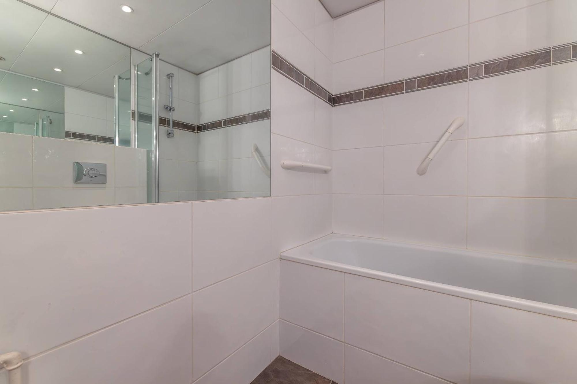 Stylish 2Br With Parking In The Heart Of Reykjavik Apartment *